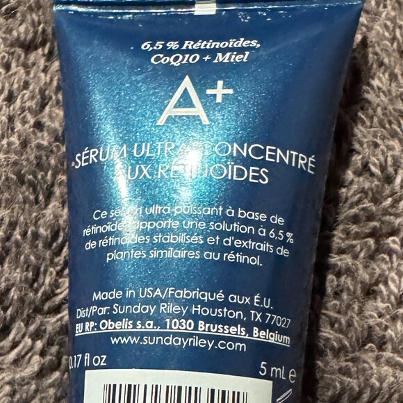 Sunday Riley  A+ High-Dose Retinol Serum, 5 ml - Picture 2 of 2